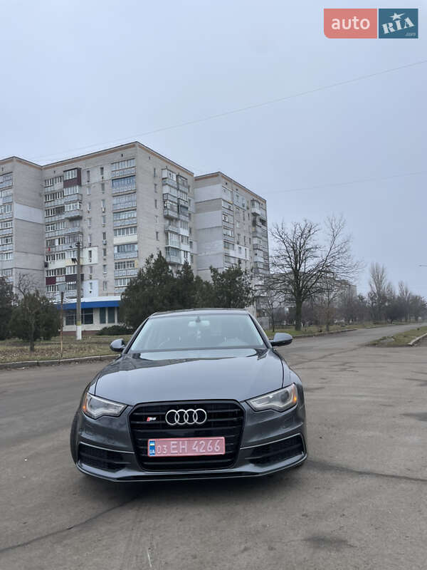 Седан Audi A6 2014 в Первомайську