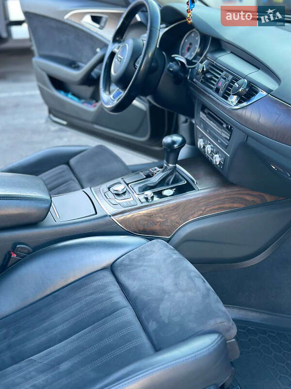 Седан Audi A6 2012 в Любомлі