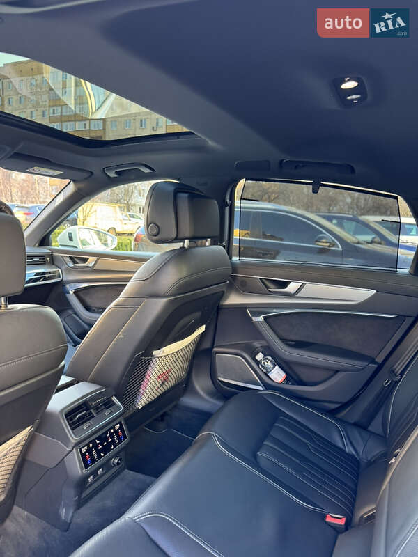 Седан Audi A6 2018 в Ужгороде