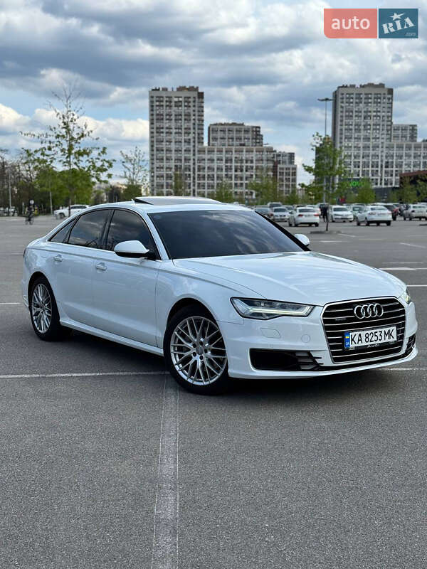 Седан Audi A6 2015 в 