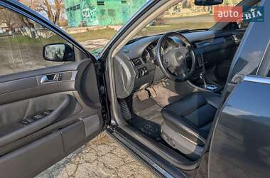 Универсал Audi A6 2002 в 