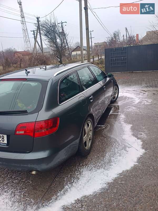 Универсал Audi A6 2005 в Знаменке