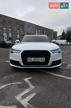 Седан Audi A6 2015 в 