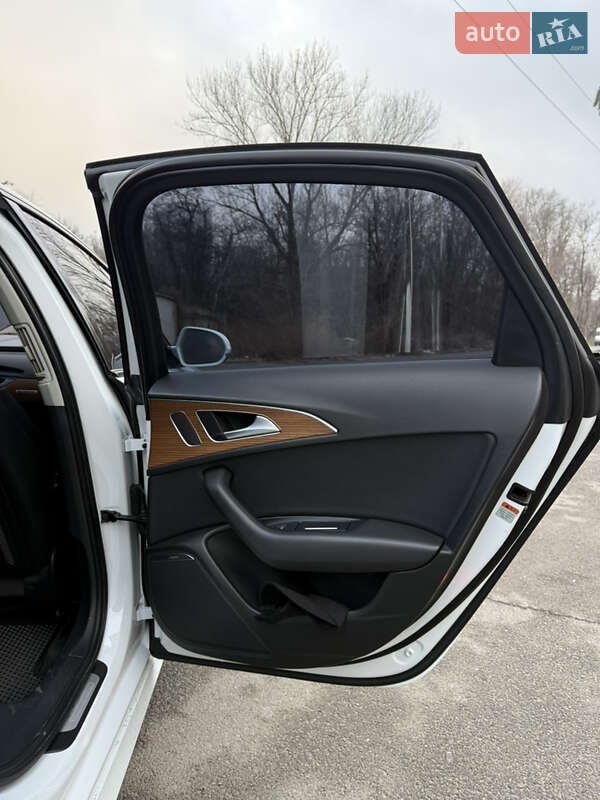 Седан Audi A6 2015 в Днепре