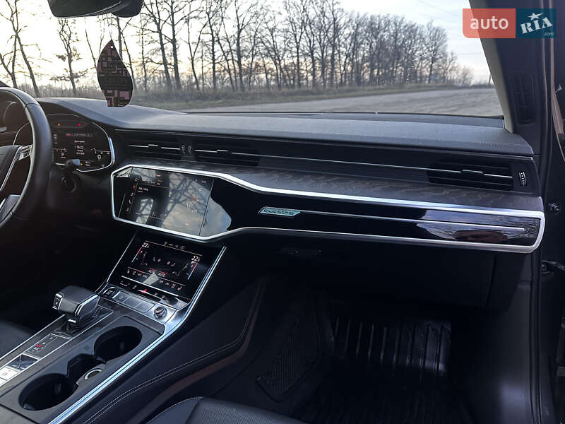 Седан Audi A6 2020 в Киеве