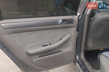 Универсал Audi A6 2001 в 
