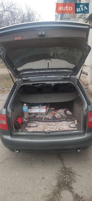 Універсал Audi A6 2001 в Павлограді