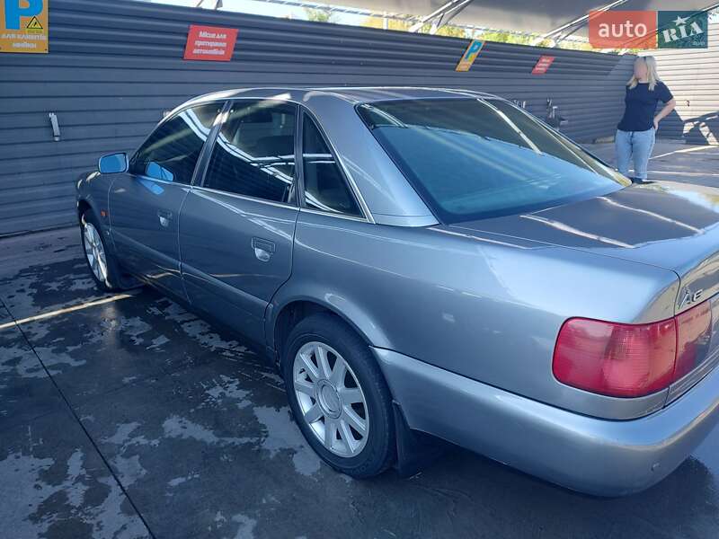 Седан Audi A6 1996 в Бердичеве