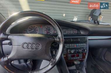 Седан Audi A6 1996 в 