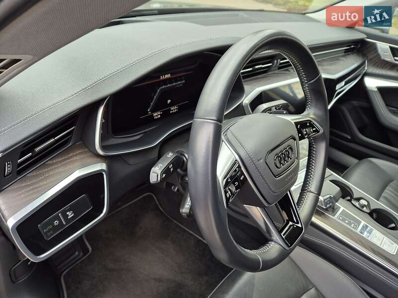 Седан Audi A6 2020 в Киеве