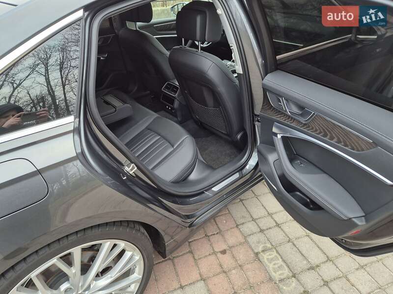 Седан Audi A6 2020 в Киеве