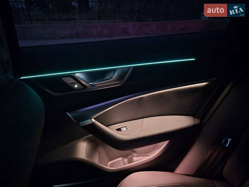 Седан Audi A6 2020 в Киеве