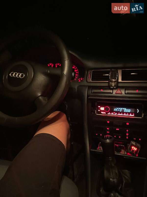 Седан Audi A6 1998 в Ивано-Франковске