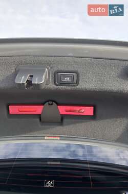 Седан Audi A6 2014 в 