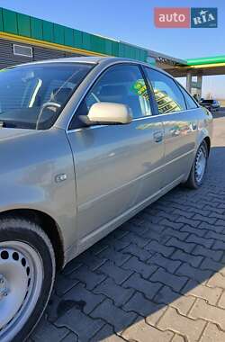Седан Audi A6 2004 в 