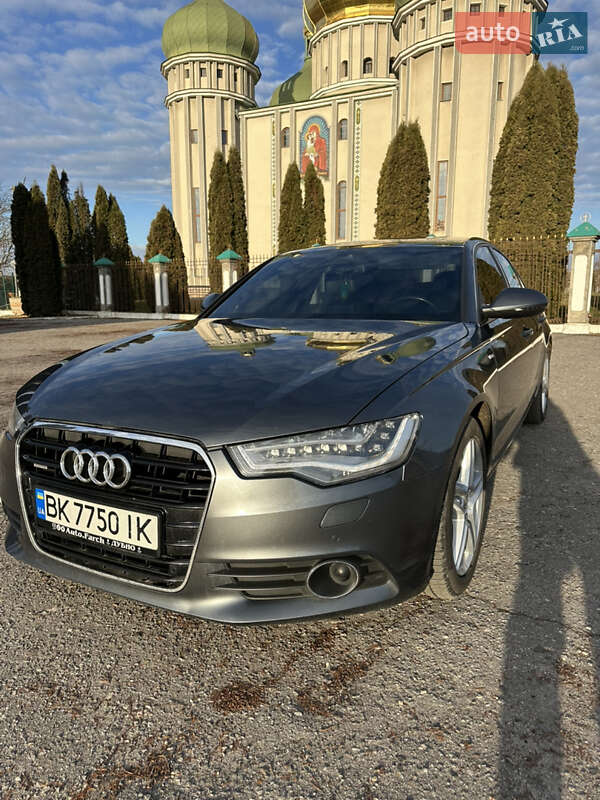 Седан Audi A6 2011 в 
