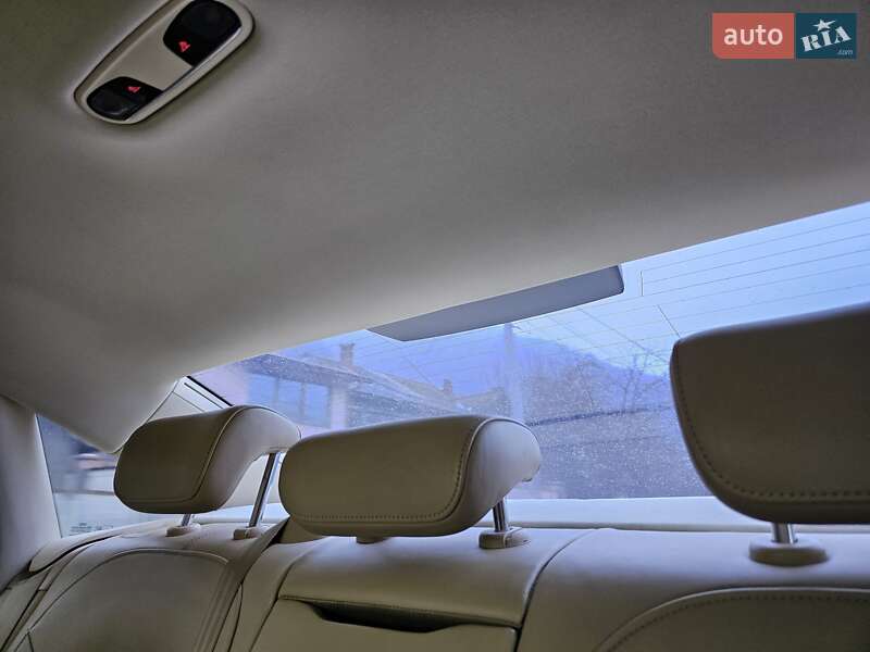 Седан Audi A6 2011 в Рахове