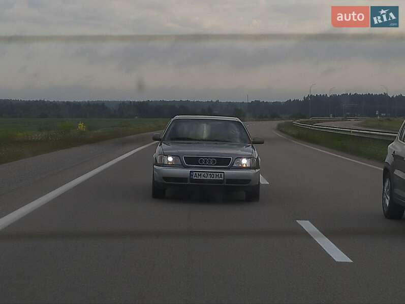 Седан Audi A6 1997 в Коростене