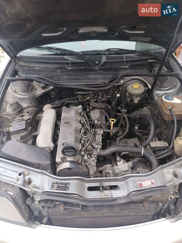 Седан Audi A6 1997 в Коростене
