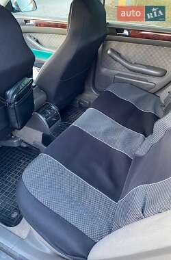 Универсал Audi A6 2003 в 