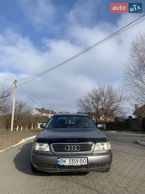 Седан Audi A6 1996 в Луцке