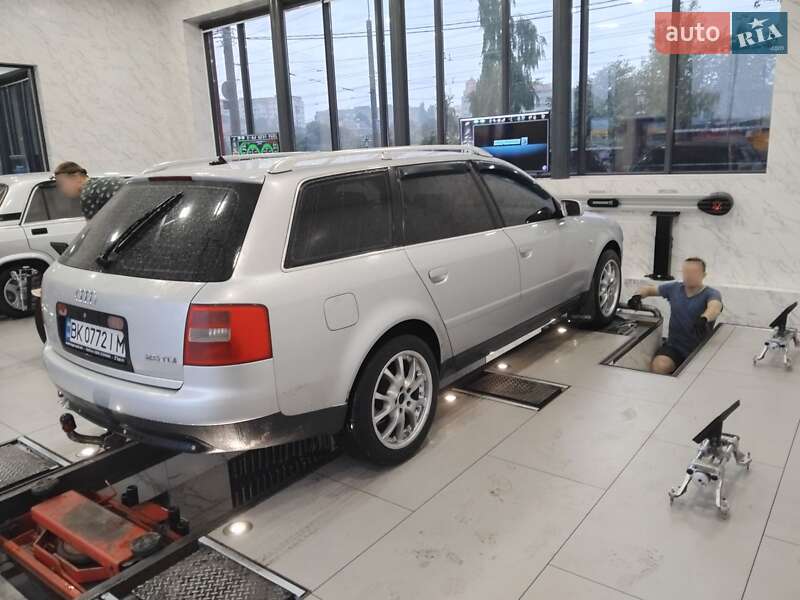 Універсал Audi A6 2002 в 