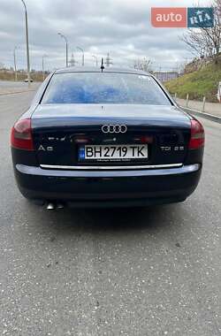 Седан Audi A6 2002 в 