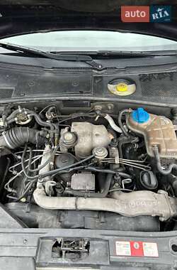Седан Audi A6 2002 в 