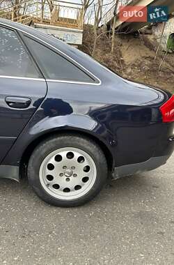 Седан Audi A6 2002 в 