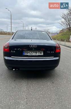 Седан Audi A6 2002 в 