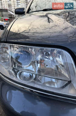 Седан Audi A6 2002 в 
