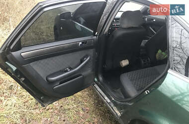 Седан Audi A6 1999 в 