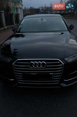 Седан Audi A6 2015 в 