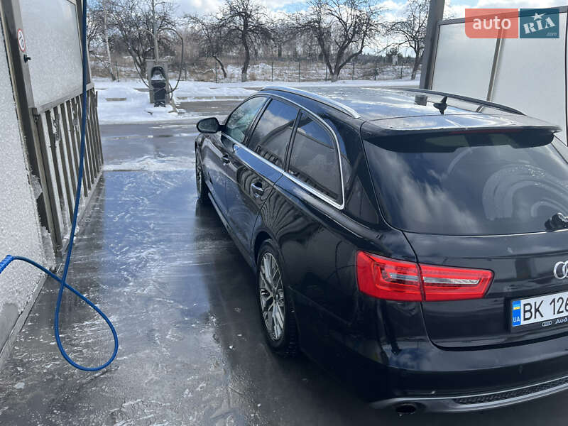 Универсал Audi A6 2014 в Киеве