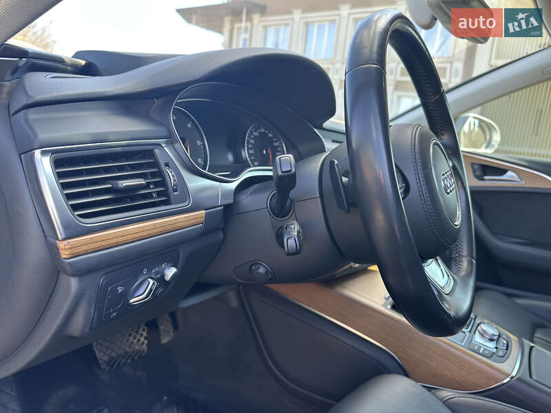 Седан Audi A6 2015 в Черновцах