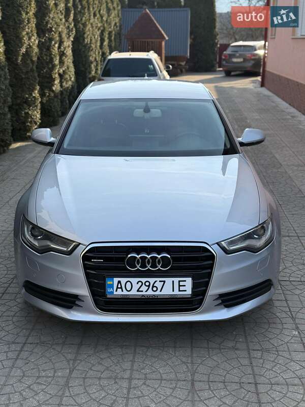 Седан Audi A6 2011 в Вышкове