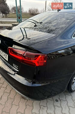 Седан Audi A6 2015 в 