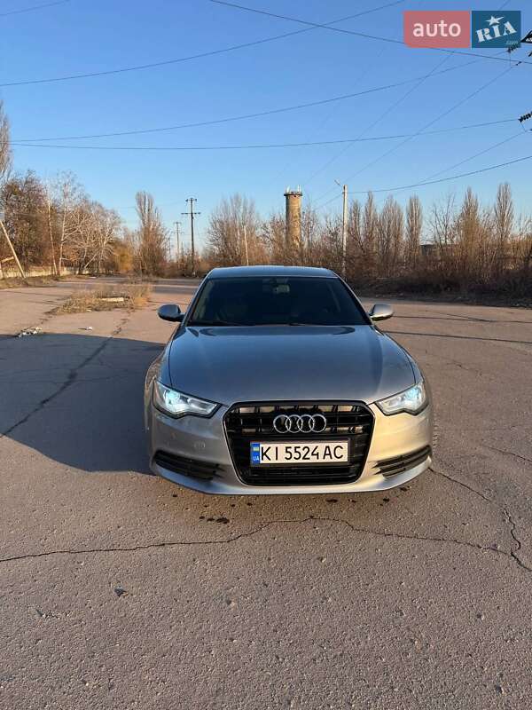 Седан Audi A6 2013 в Рокитному