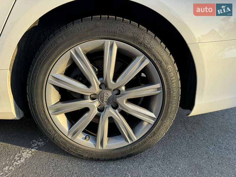 Седан Audi A6 2014 в Киеве