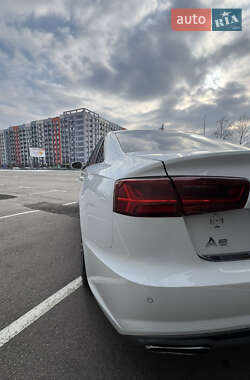 Седан Audi A6 2015 в 
