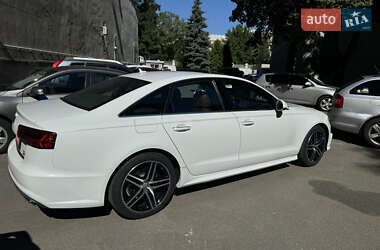 Седан Audi A6 2015 в 