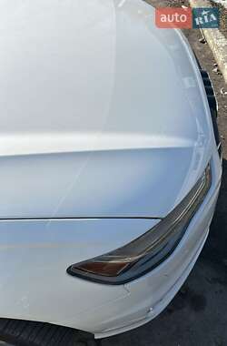 Седан Audi A6 2011 в 