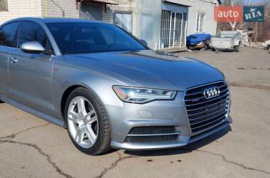 Седан Audi A6 2015 в 