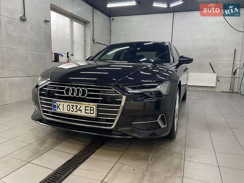 Седан Audi A6 2018 в Киеве