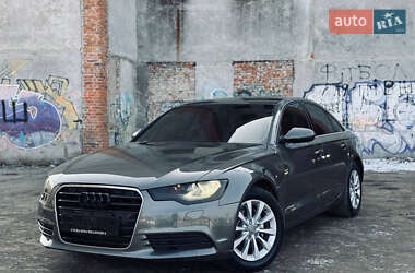 Седан Audi A6 2012 в Бурштыне