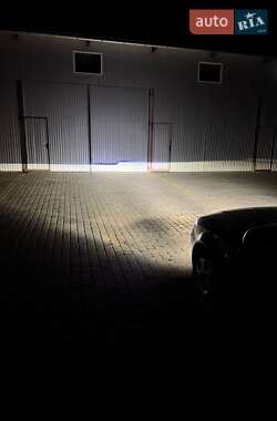 Седан Audi A6 2001 в 