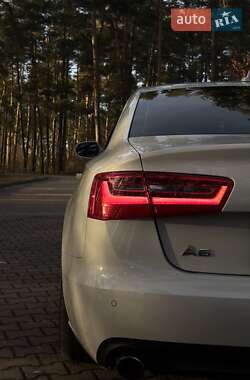 Седан Audi A6 2013 в 
