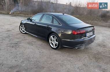 Седан Audi A6 2015 в 