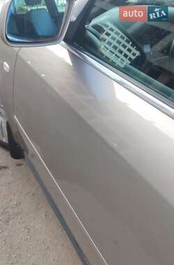 Седан Audi A6 2000 в 