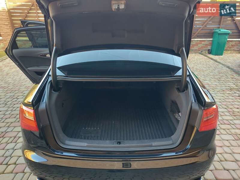 Седан Audi A6 2014 в Ровно